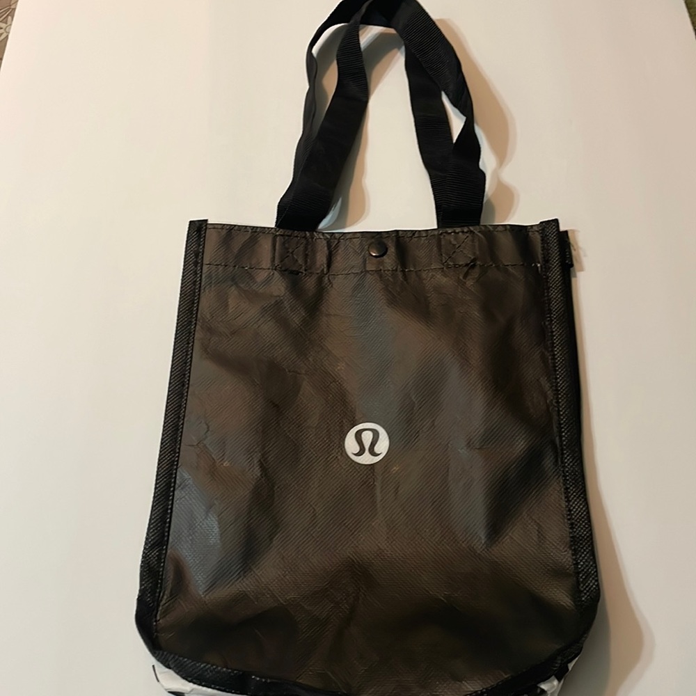 Lululemon reusable tote bag